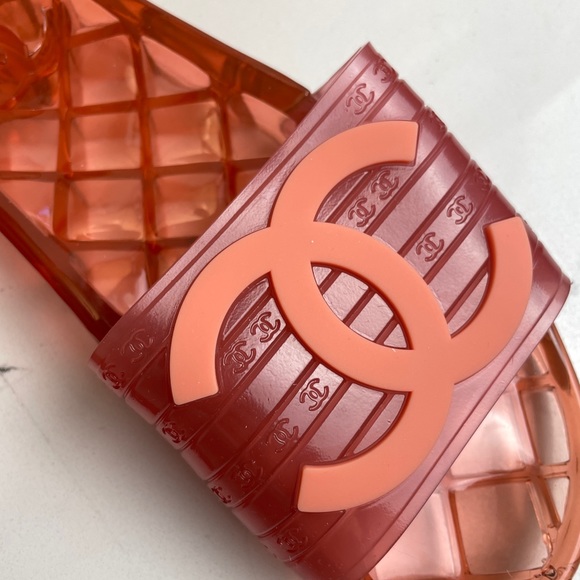 CHANEL Shoes - New Chanel pool slides